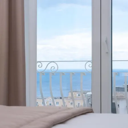 Sopramonte 7 4* Κάπρι