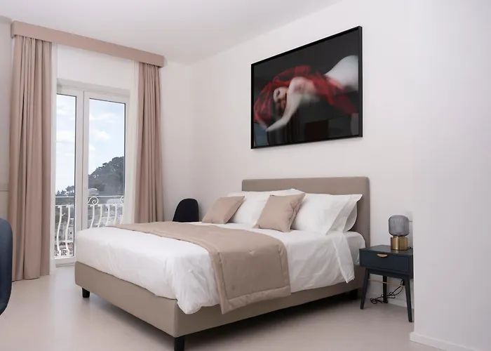 게스트하우스 Sopramonte 7 4*